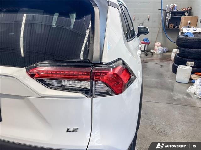 2021 Toyota RAV4 LE (Stk: 165391) in London - Image 11 of 26