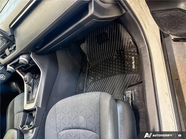 2021 Toyota RAV4 LE (Stk: 165391) in London - Image 25 of 26