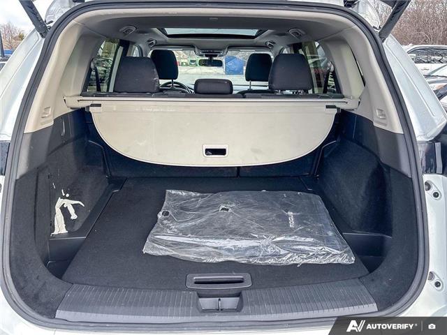 2024 Nissan Rogue SV Moonroof (Stk: 165443) in London - Image 10 of 23