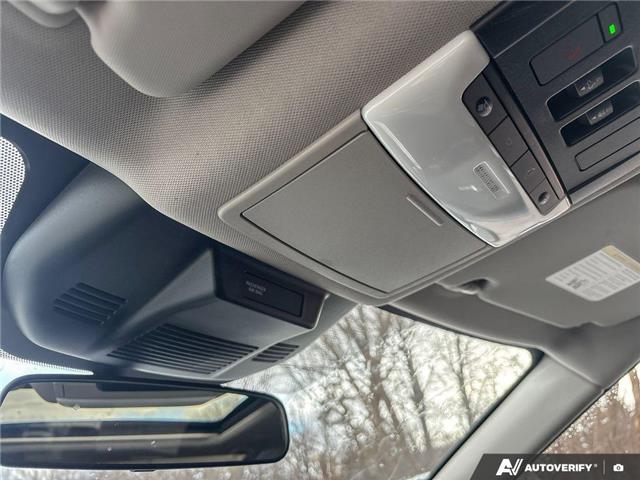 2024 Nissan Rogue SV Moonroof (Stk: 165443) in London - Image 19 of 23