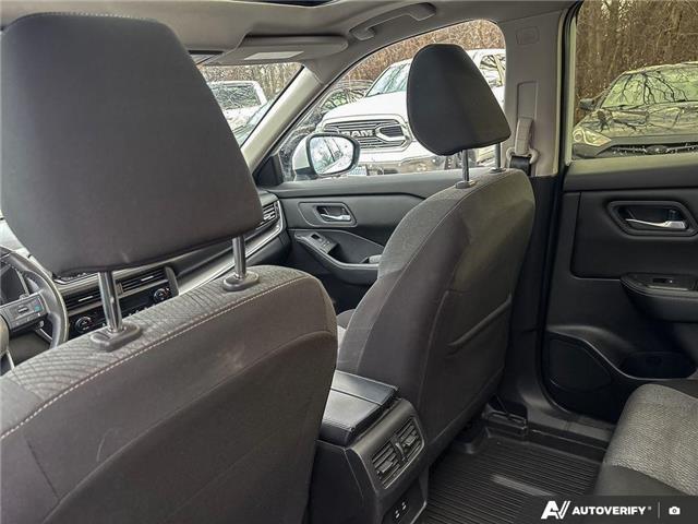 2024 Nissan Rogue SV Moonroof (Stk: 165443) in London - Image 20 of 23