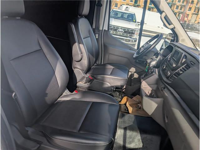 2025 Ford Transit-250 Cargo Base (Stk: 19454) in Calgary - Image 13 of 20 2025 Ford Transit-250 Cargo Base (Stk: 19454) in Calgary - Image 13 of 20