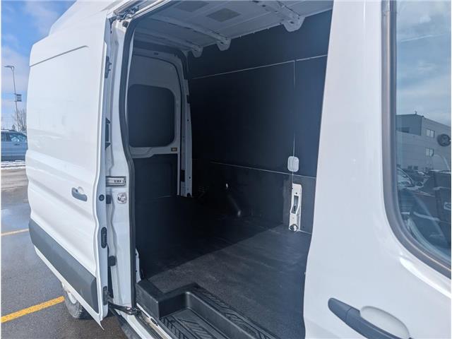 2025 Ford Transit-250 Cargo Base (Stk: 19454) in Calgary - Image 15 of 20 2025 Ford Transit-250 Cargo Base (Stk: 19454) in Calgary - Image 15 of 20