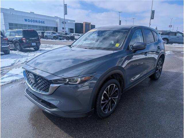 2023 Mazda CX-5 GS (Stk: S-1814A) in Calgary - Image 1 of 26