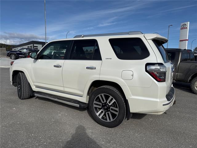 2016 Toyota 4Runner SR5 (Stk: X369732B) in Cranbrook - Image 3 of 20