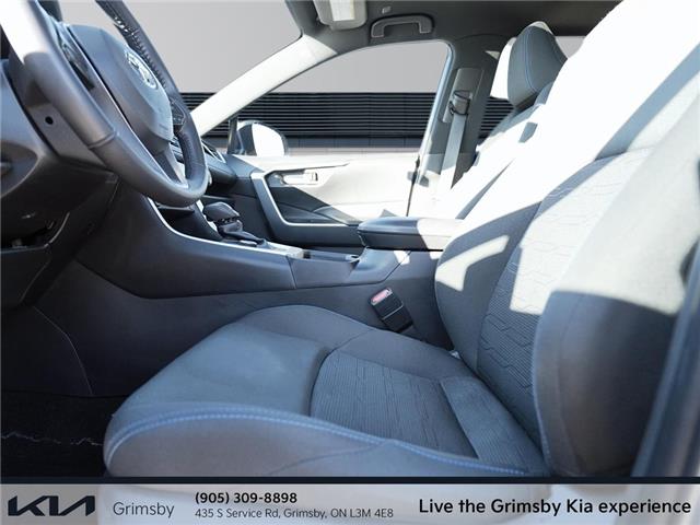 2025 Toyota RAV4 Hybrid Se | DASH CAM | AWD | SUN ROOF | CAR PLAY (Stk: U3236) in Grimsby - Image 15 of 19