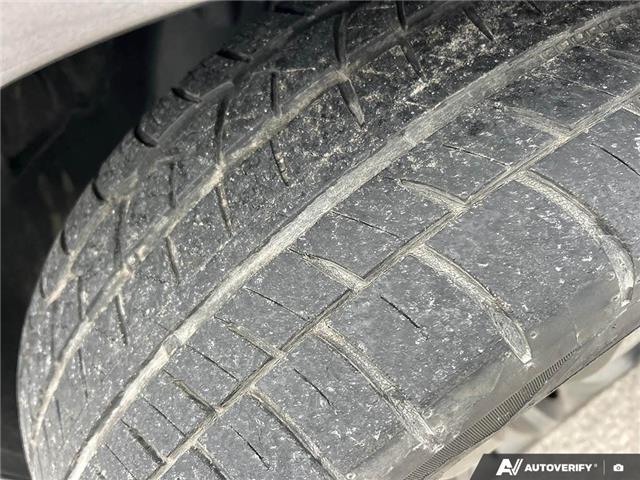 2014 Chrysler 300 S (Stk: T401A) in Grimsby - Image 8 of 17