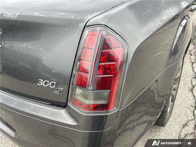 2014 Chrysler 300 S (Stk: T401A) in Grimsby - Image 11 of 17