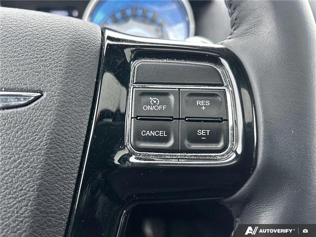2014 Chrysler 300 S (Stk: T401A) in Grimsby - Image 13 of 17