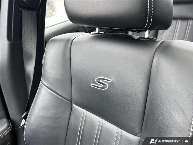 2014 Chrysler 300 S (Stk: T401A) in Grimsby - Image 16 of 17