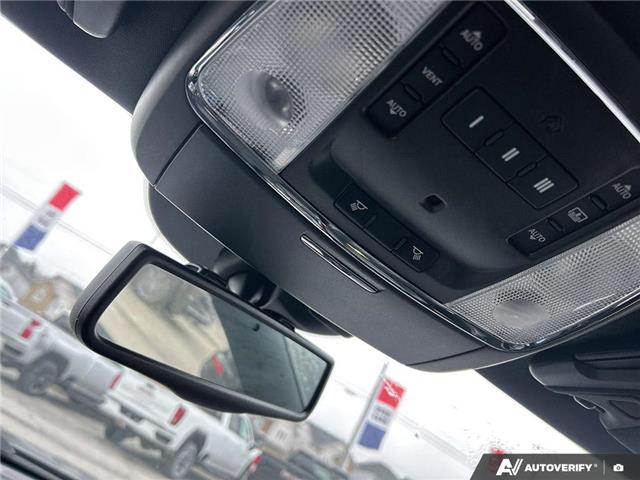 2014 Chrysler 300 S (Stk: T401A) in Grimsby - Image 17 of 17