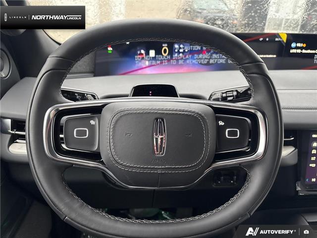 2026 Lincoln Navigator L Reserve (Stk: 6LN5200) in Brantford - Image 12 of 23