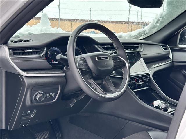 2023 Jeep Grand Cherokee Laredo (Stk: P22684) in Stratford - Image 7 of 11