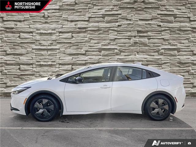 2025 Toyota Prius Plug-In Hybrid SE (Stk: Z047708) in North Vancouver - Image 3 of 24