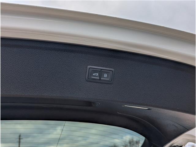 2022 Audi SQ5 3.0T Progressiv (Stk: WN26307A) in Welland - Image 10 of 31