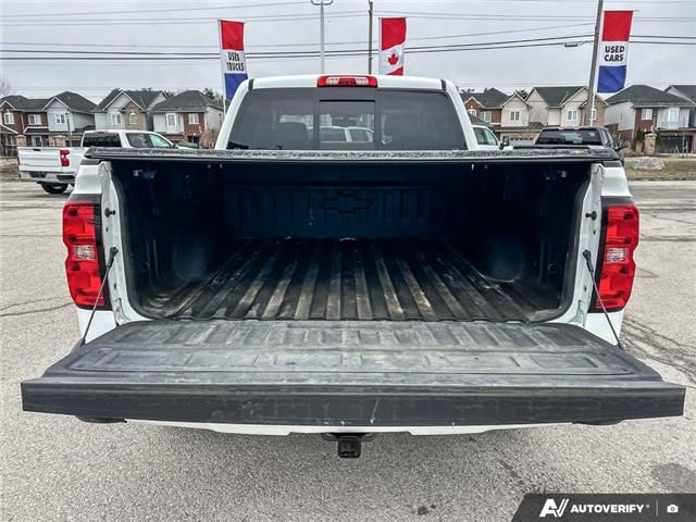 2017 Chevrolet Silverado 1500 2LT (Stk: T258AXAX) in Grimsby - Image 13 of 26
