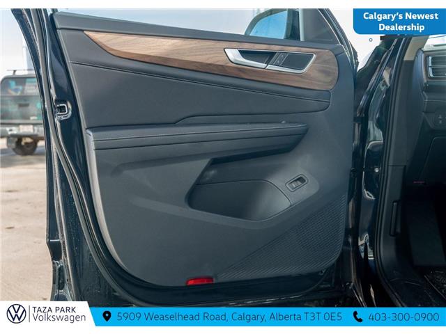2025 Volkswagen Atlas 2.0 TSI Comfortline (Stk: TS-0310) in Calgary - Image 14 of 29