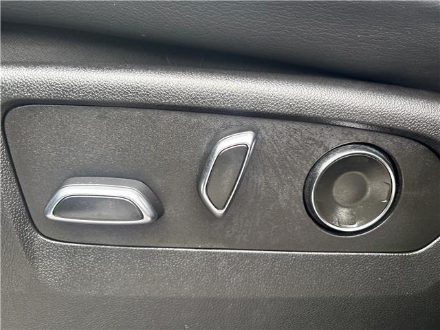 2023 Cadillac Escalade Premium Luxury (Stk: 26802A) in Port Hope - Image 22 of 29
