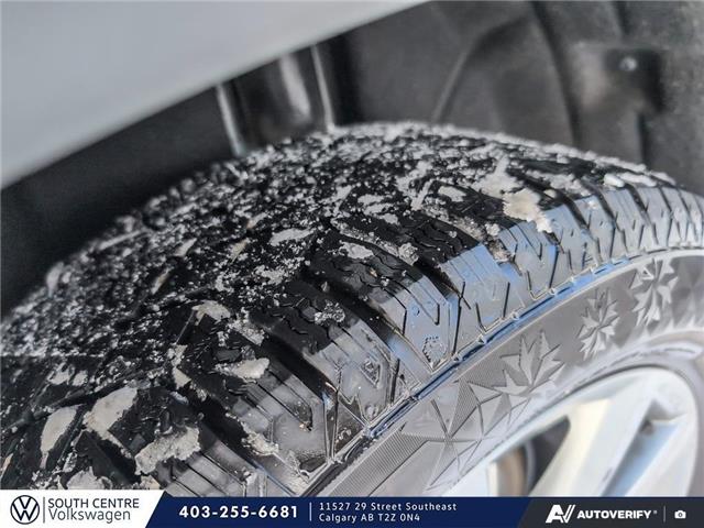 2024 Volkswagen Taos Comfortline (Stk: SU7739) in Calgary - Image 7 of 24