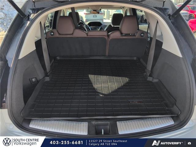 2018 Acura MDX Navigation Package (Stk: SU7740) in Calgary - Image 11 of 24