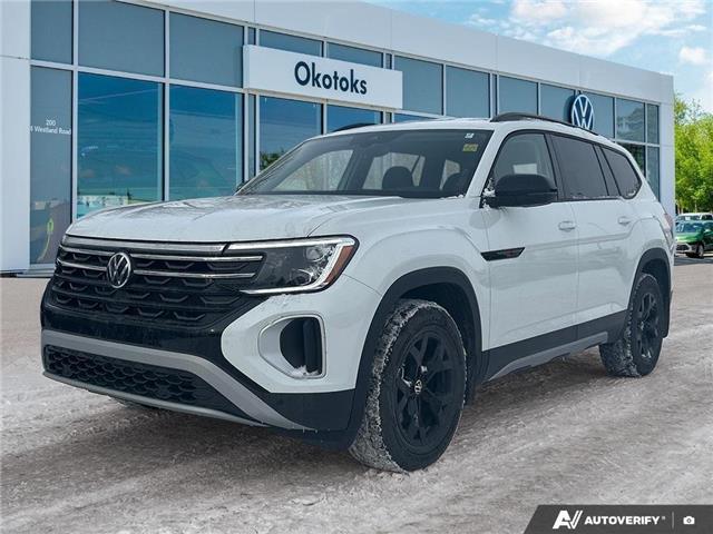 2025 Volkswagen Atlas 2.0 TSI Peak Edition (Stk: KU0439) in Okotoks - Image 1 of 20