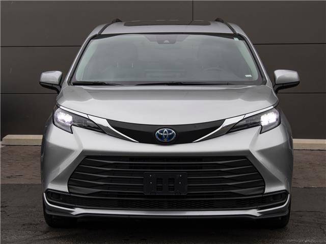 2025 Toyota Sienna XLE 8-Passenger (Stk: PR4993) in Windsor - Image 2 of 25