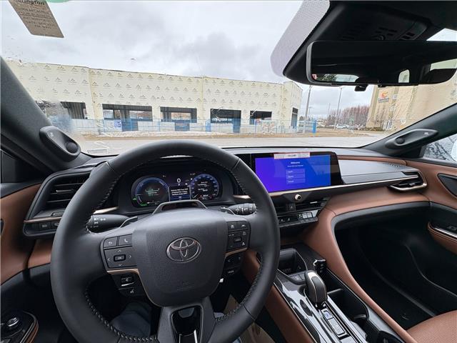 2026 Toyota Crown Signia Limited (Stk: 26182) in Bowmanville - Image 7 of 7