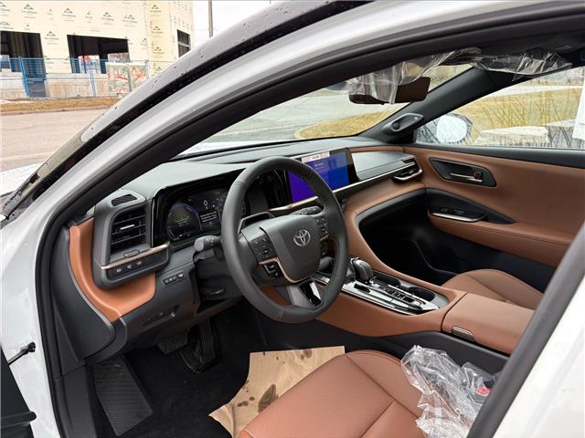 2026 Toyota Crown Signia Limited (Stk: 26182) in Bowmanville - Image 6 of 7