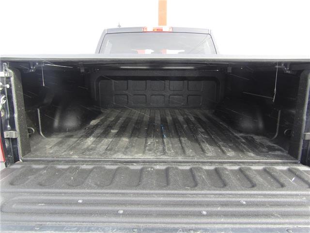 2022 RAM 1500 Classic SLT (Stk: S591AA) in Timmins - Image 10 of 17