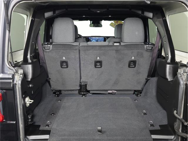 2024 Jeep Wrangler Rubicon (Stk: 26J036A) in Calgary - Image 10 of 20