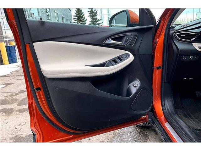 2022 Buick Encore GX Essence (Stk: 21712UB) in Calgary - Image 18 of 35