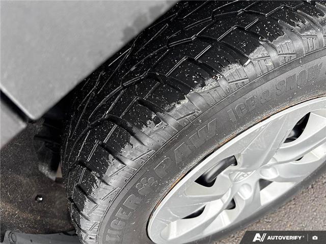 2021 Toyota RAV4 LE (Stk: 165391) in London - Image 8 of 26