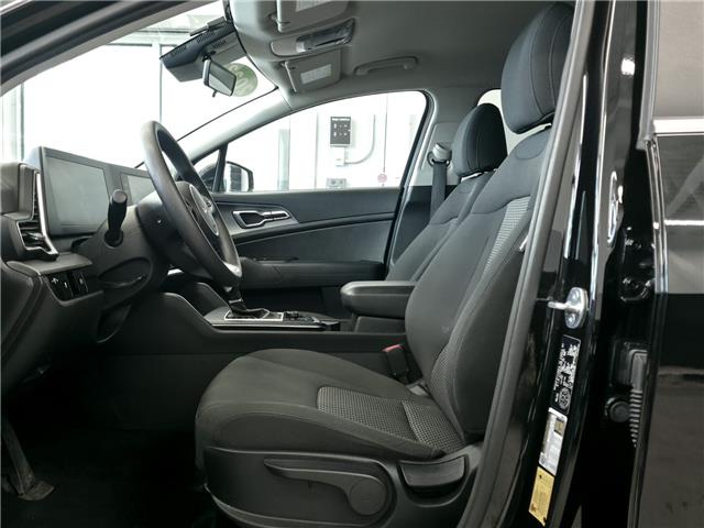 2023 Kia Sportage LX (Stk: V3383) in Prince Albert - Image 4 of 9