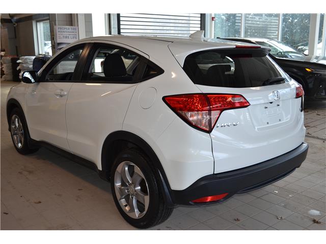 2018 Honda HR-V EX (Stk: 26650A) in Kingston - Image 2 of 9