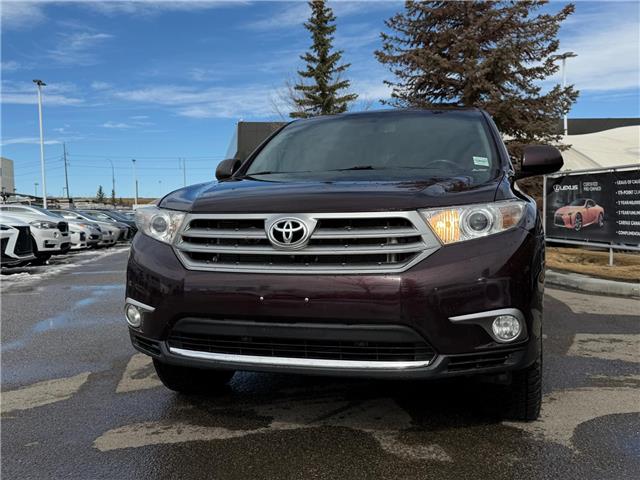 2013 Toyota Highlander V6 (Stk: 260377B) in Calgary - Image 4 of 19