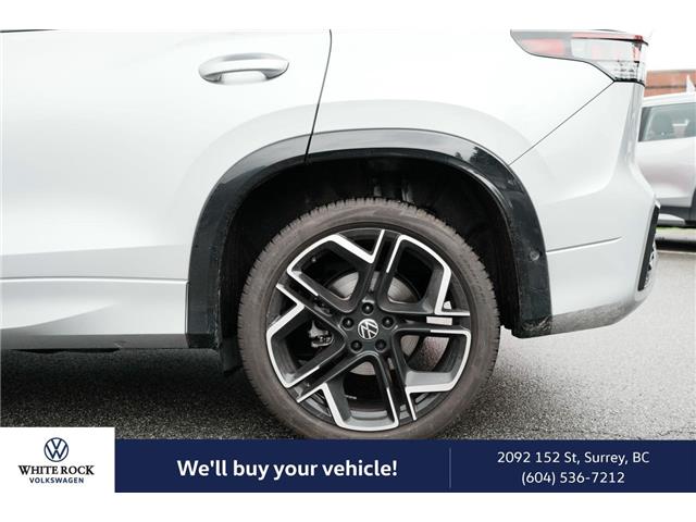 2025 Volkswagen Tiguan Highline R-Line (Stk: VW2150) in Vancouver - Image 2 of 10