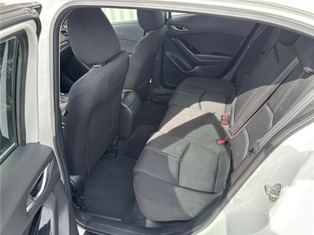 2017 Mazda Mazda3 GS (Stk: 2760) in Hawkesbury - Image 9 of 19