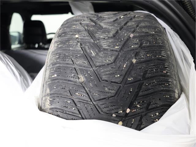 2021 Jeep Grand Cherokee L Summit (Stk: 25J065A) in Calgary - Image 11 of 25