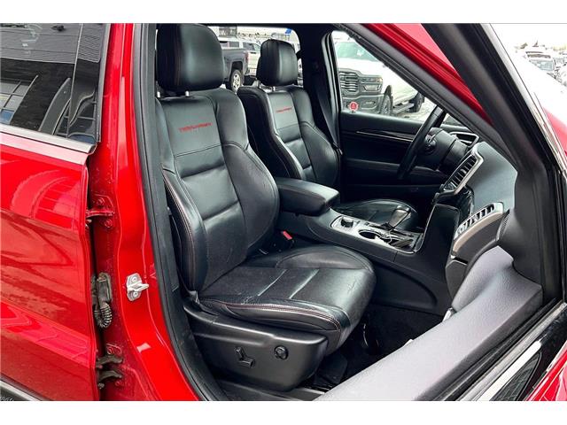 2018 Jeep Grand Cherokee Trailhawk (Stk: 35469U) in Calgary - Image 7 of 35