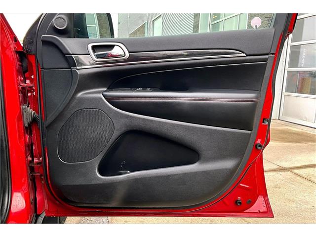 2018 Jeep Grand Cherokee Trailhawk (Stk: 35469U) in Calgary - Image 19 of 35