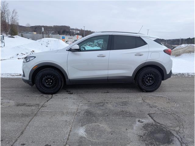 2020 Buick Encore GX Essence (Stk: UT29166) in Haliburton - Image 4 of 18