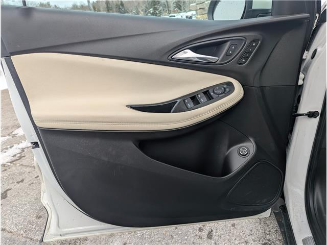 2020 Buick Encore GX Essence (Stk: UT29166) in Haliburton - Image 9 of 18