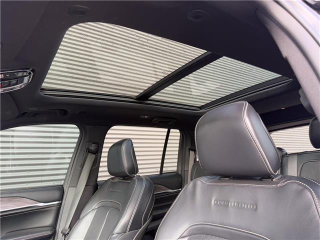 2023 Jeep Grand Cherokee Overland (Stk: U11116) in London - Image 10 of 29