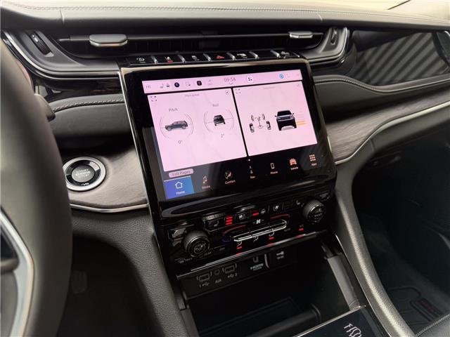 2023 Jeep Grand Cherokee Overland (Stk: U11116) in London - Image 18 of 29