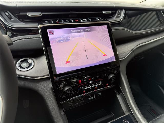2023 Jeep Grand Cherokee Overland (Stk: U11116) in London - Image 19 of 29