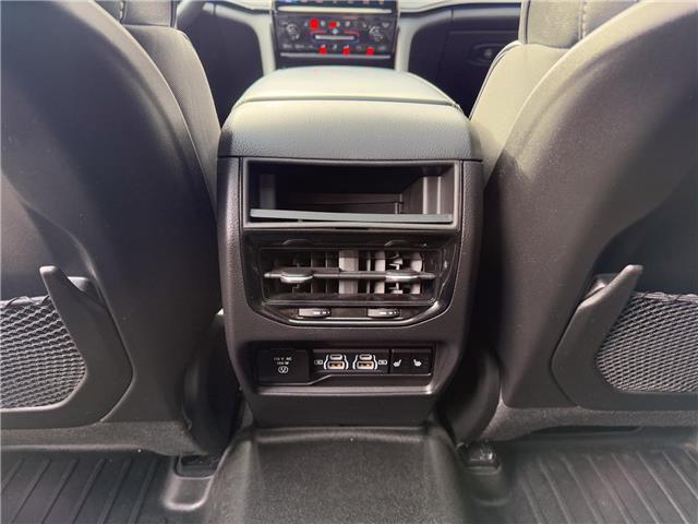 2023 Jeep Grand Cherokee Overland (Stk: U11116) in London - Image 27 of 29