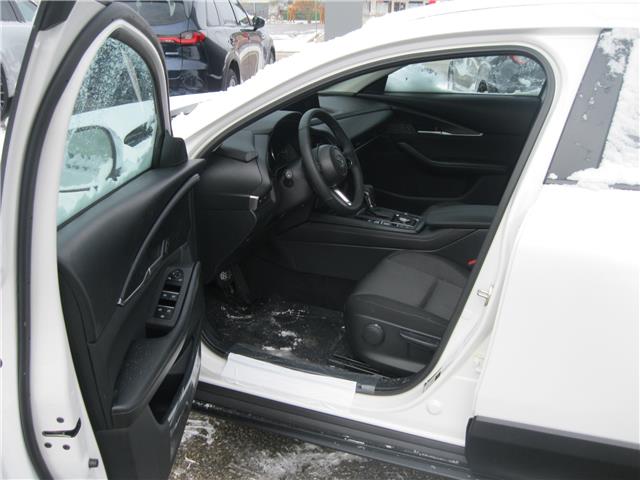 2026 Mazda CX-30 GS (Stk: 26013) in Stratford - Image 5 of 7