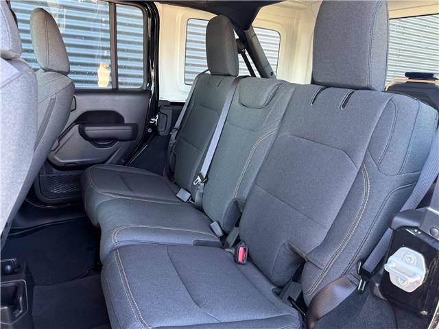 2024 Jeep Wrangler Sport (Stk: 360239) in London - Image 11 of 24