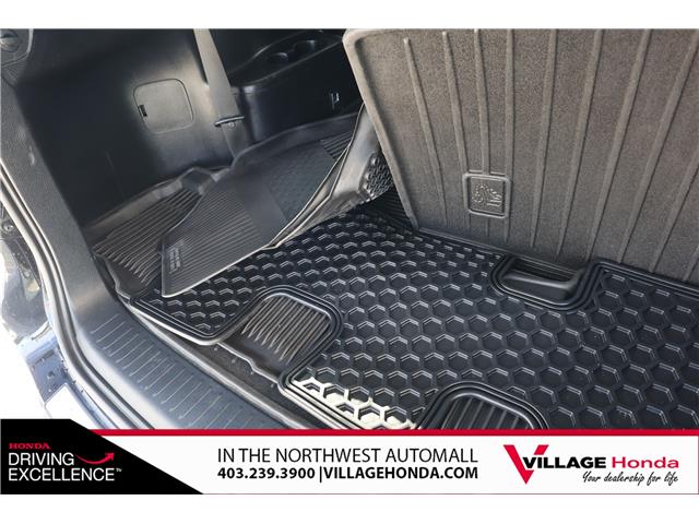 2016 Toyota Highlander XLE (Stk: B8995A) in Calgary - Image 10 of 34