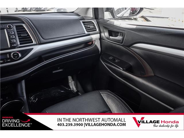 2016 Toyota Highlander XLE (Stk: B8995A) in Calgary - Image 30 of 34